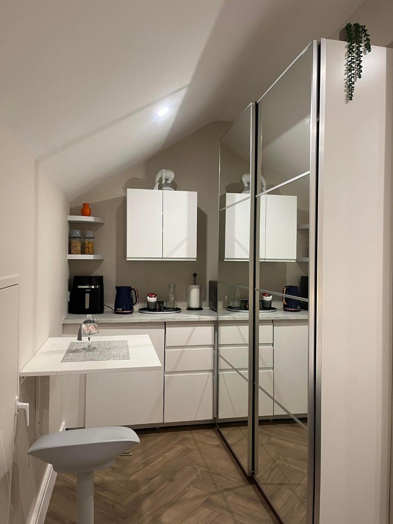 Attic Room In Citywest ดับลิน ภายนอก รูปภาพ